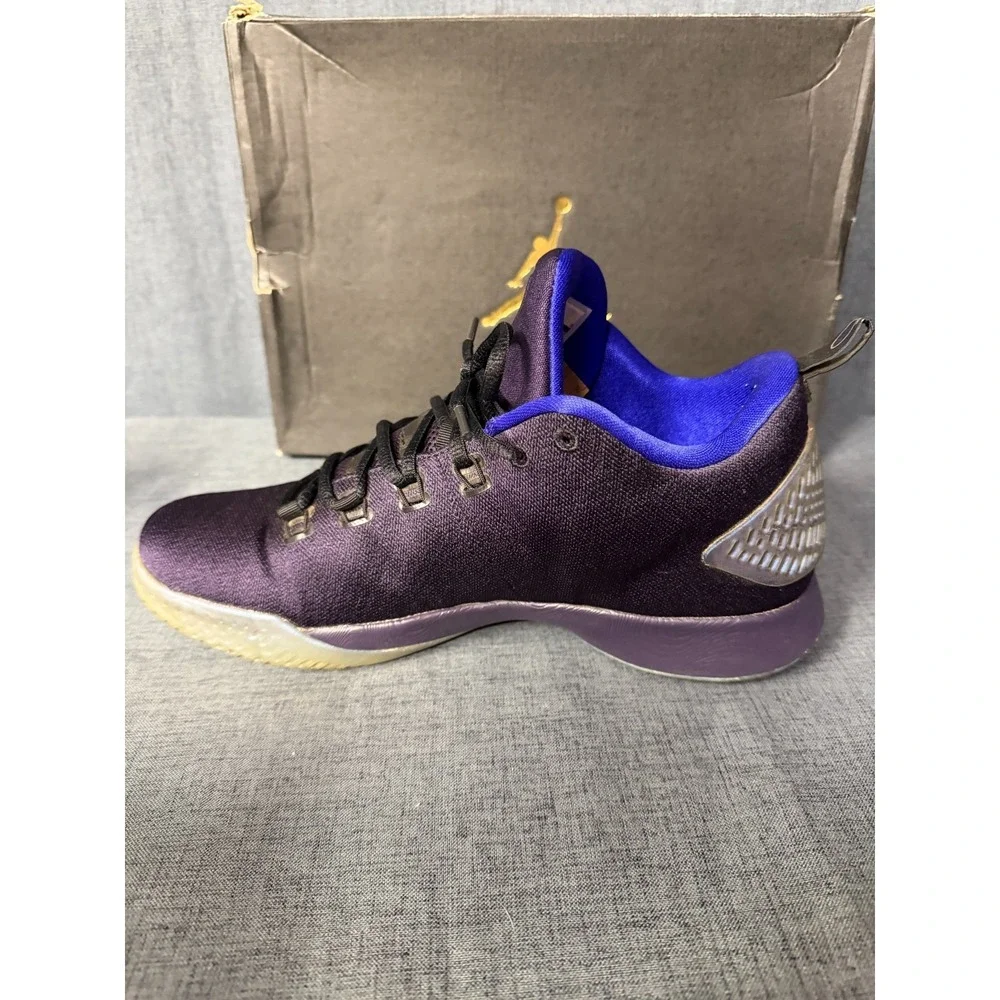 Jordan CP3 10-Purple Dynasty/Metallic Silver-Size 9.5 854294-505‎